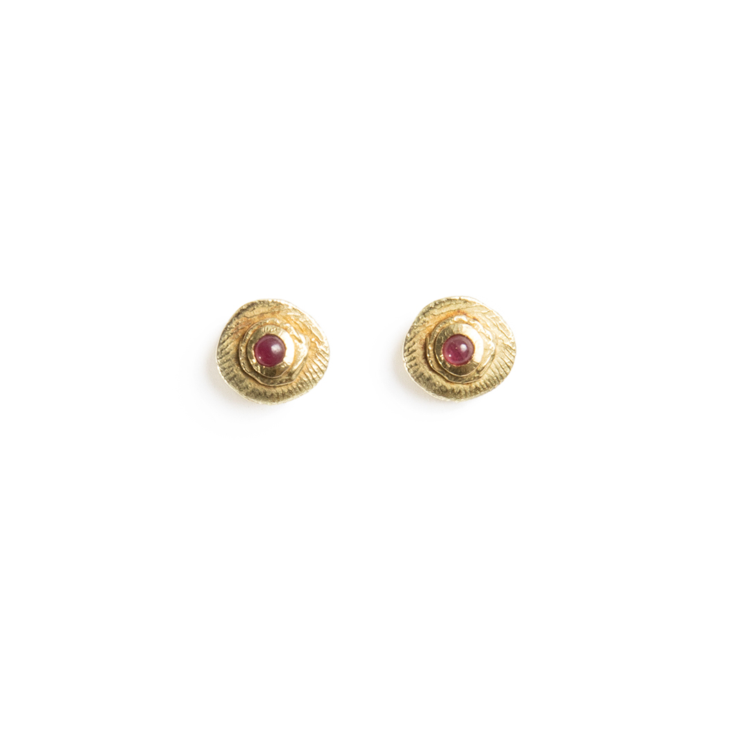 Pendientes Macaret redondos rubí